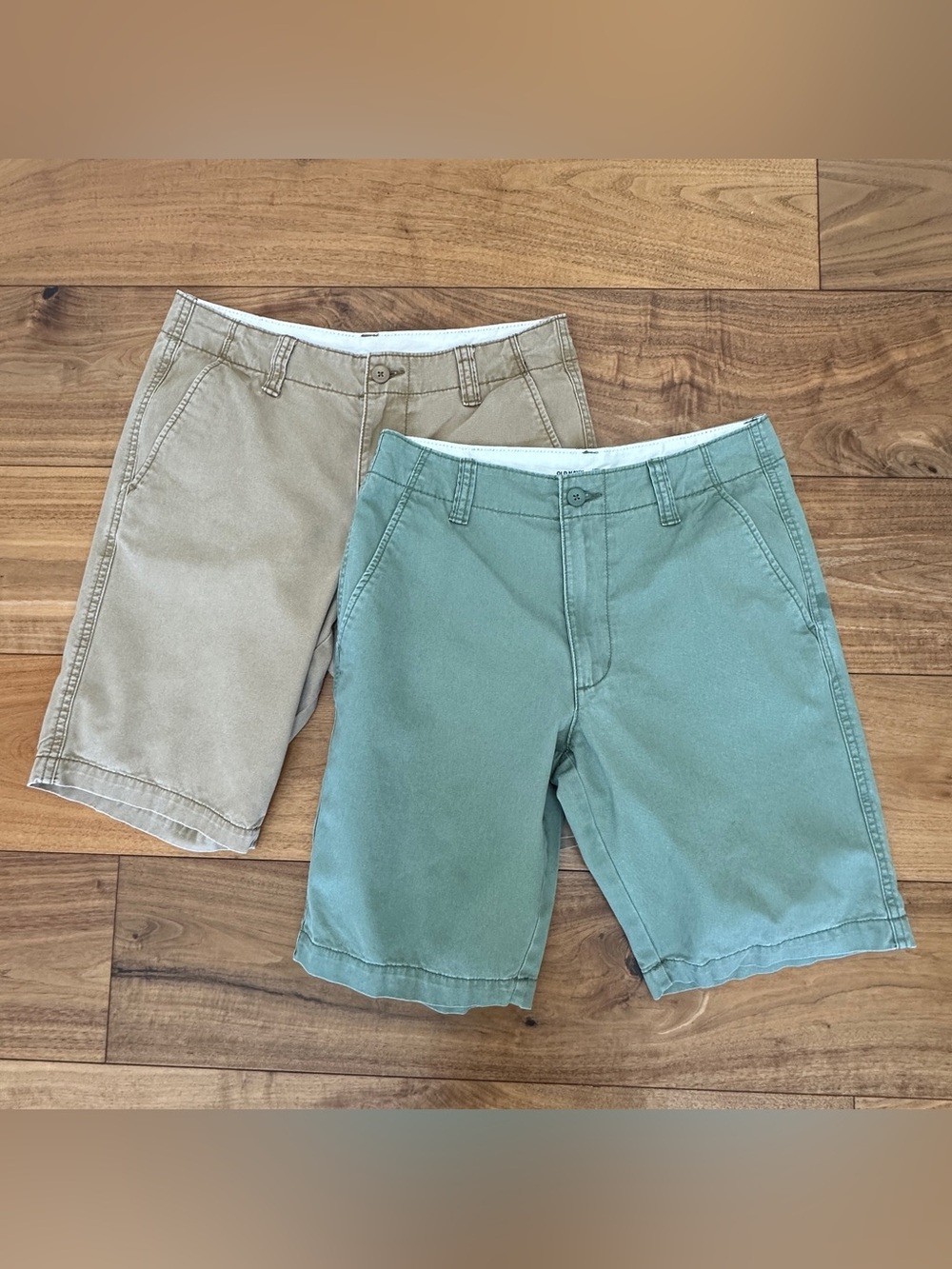 Old Navy Lived-In Straight Chino Shorts Bundle Size 30 (9" Inseam) - 2 Pairs